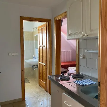 Abigel Apartmanhaz *