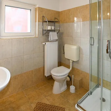 Abigel Apartmanhaz Lejlighed