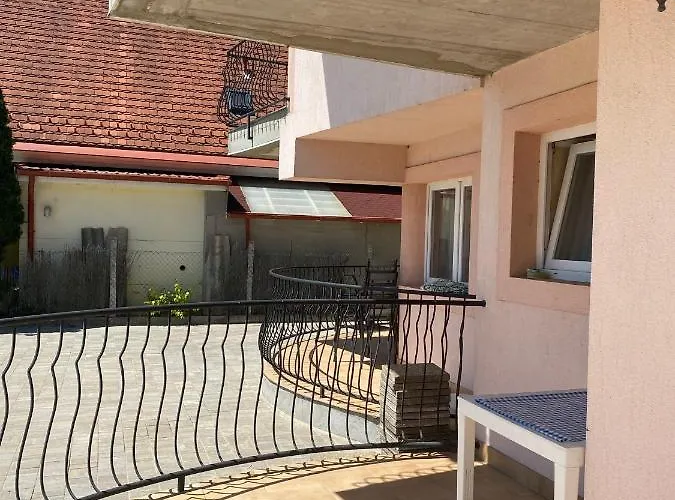 Abigel Apartmanhaz Lägenhet